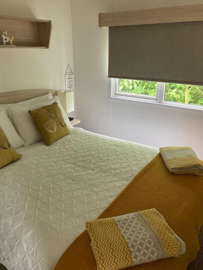 4 Lakes Holiday Let Villa Карнфорт Екстериор снимка